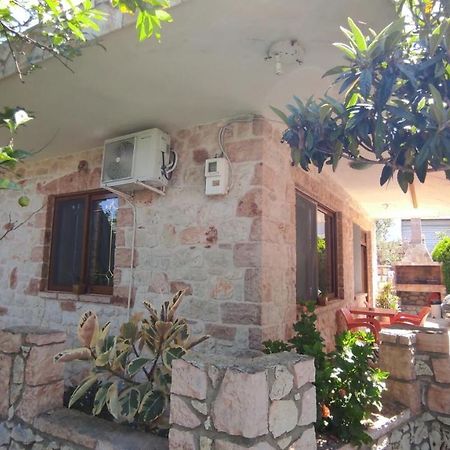Altin Skrapari Guesthouse Ksamil Exterior photo