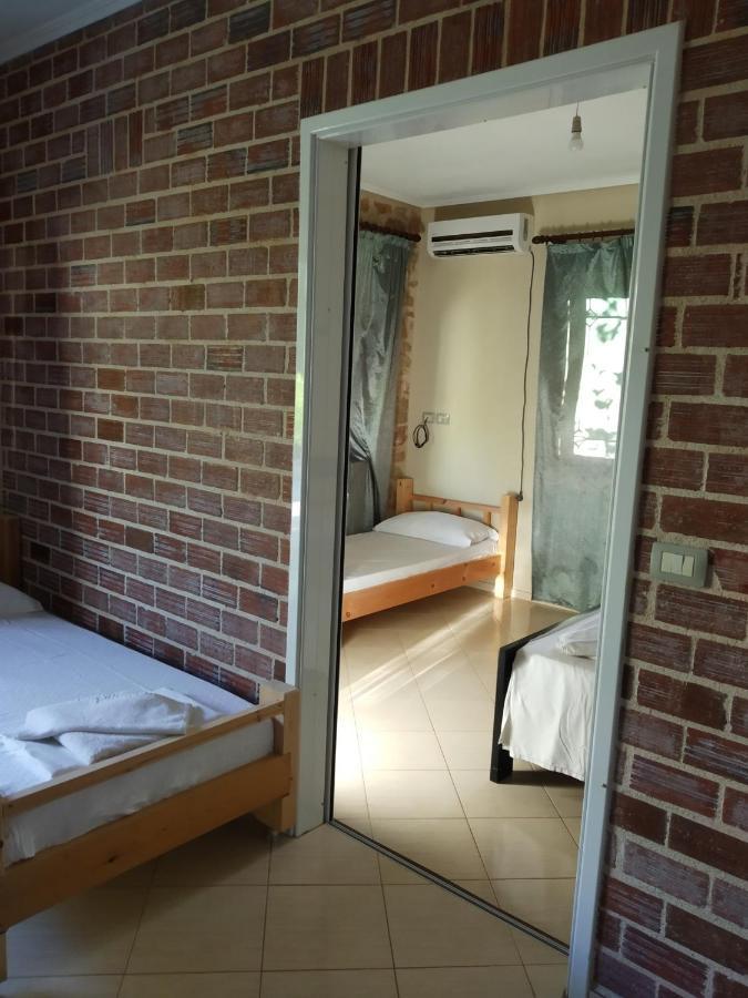 Altin Skrapari Guesthouse Ksamil Exterior photo