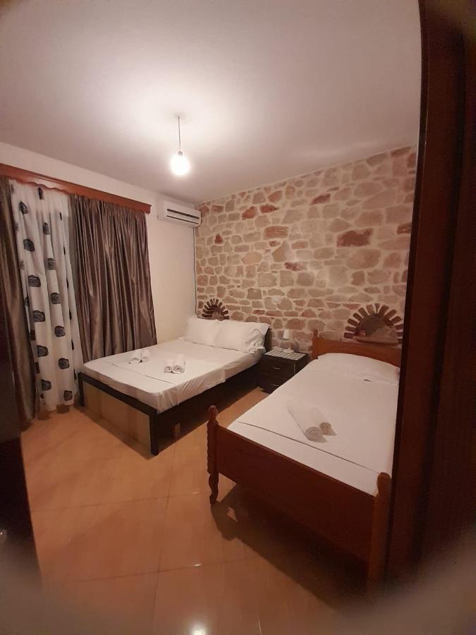 Altin Skrapari Guesthouse Ksamil Room photo